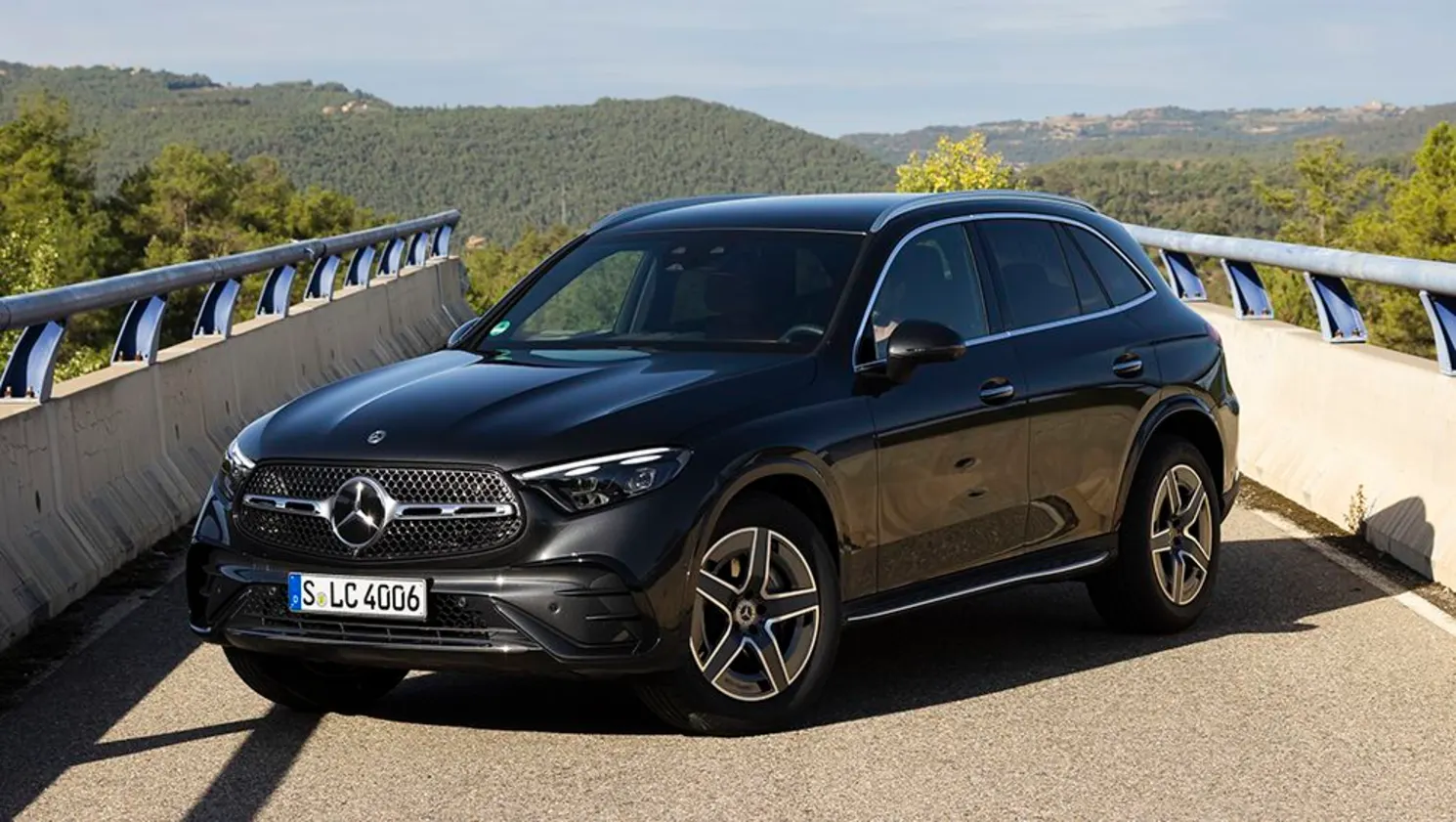 Mercedes-Benz - FY 24-25 Sales